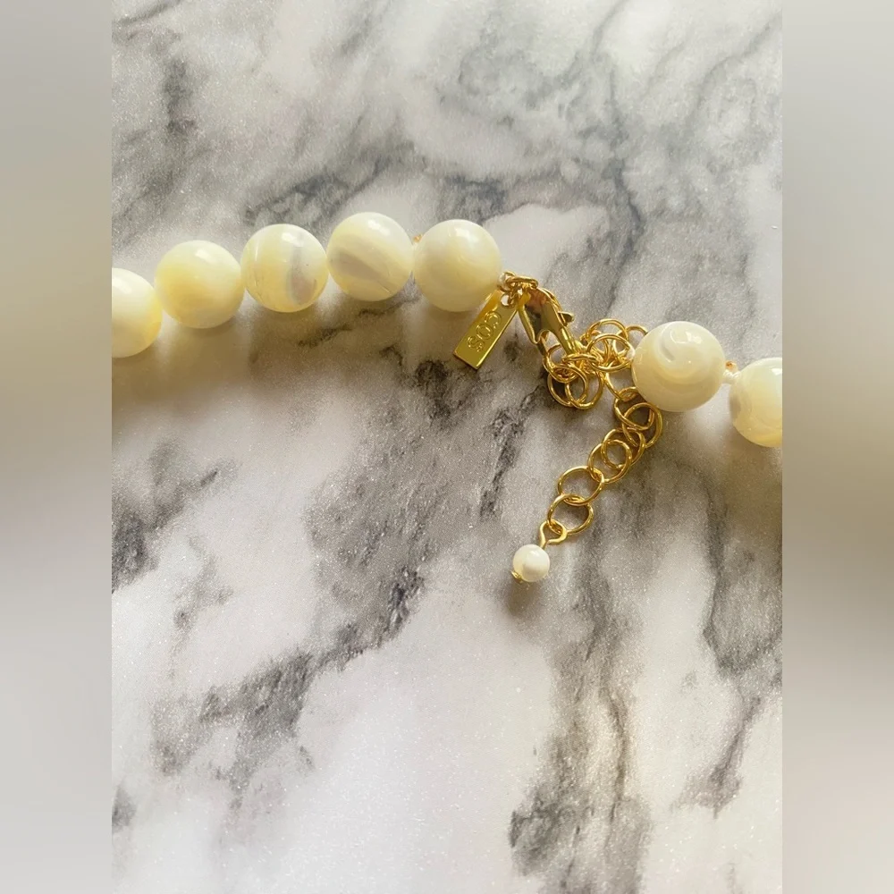 New COS Elegant White Beaded Pearl Necklace - Picture 5 of 6